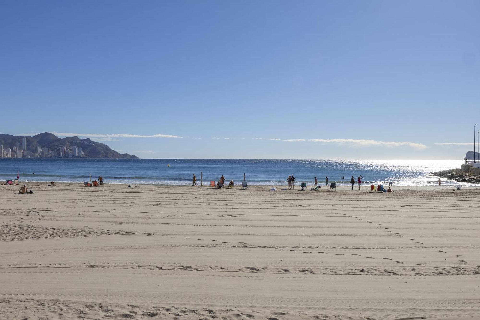 Playa De Poniente 1-5 *